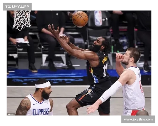 杨瀚森自曝因防守动作过多陷入犯规困境称小萨博尼斯是学习榜样